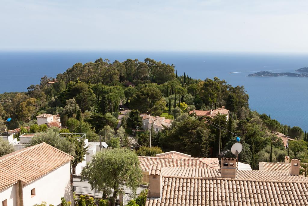 Sunny Panoramic Balcony Apartment Eze Bagian luar foto