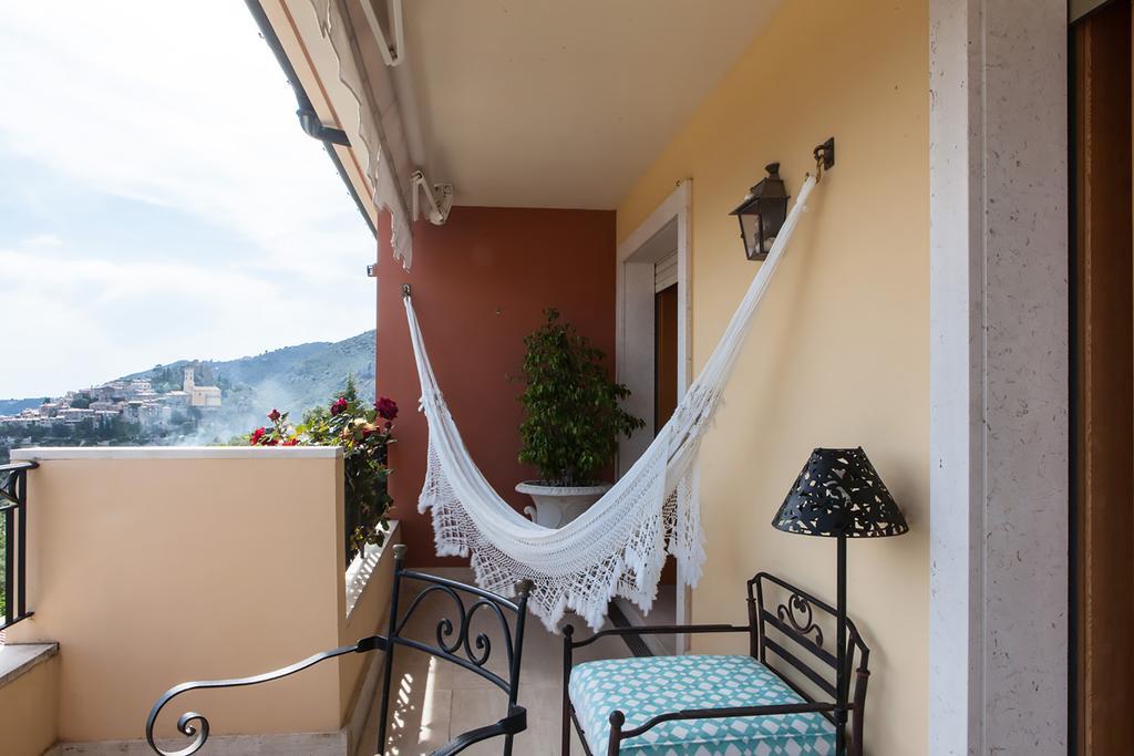 Sunny Panoramic Balcony Apartment Eze Bagian luar foto